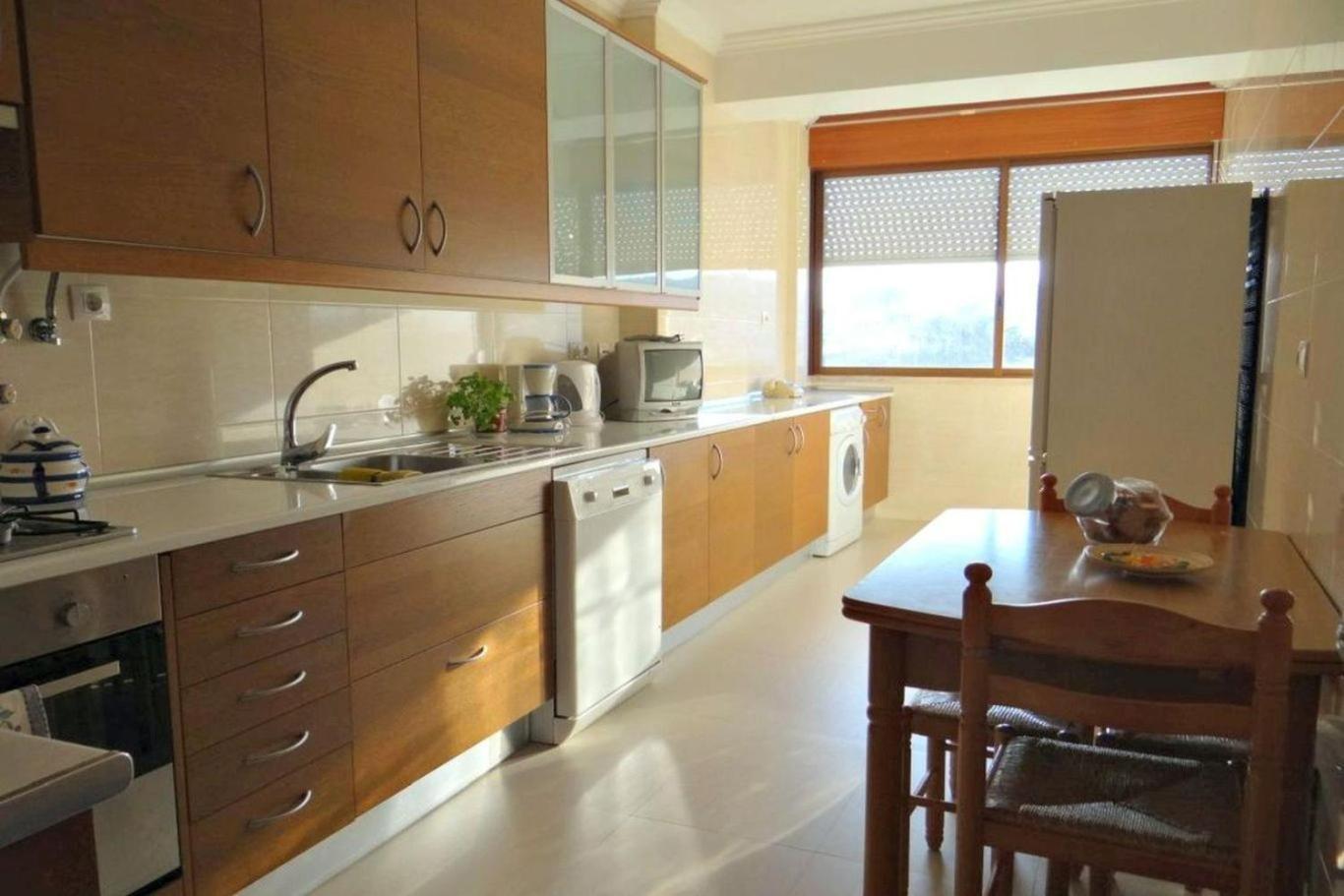 Be Local - Apartment With 2 Bedrooms In Infantado In لوريس المظهر الخارجي الصورة